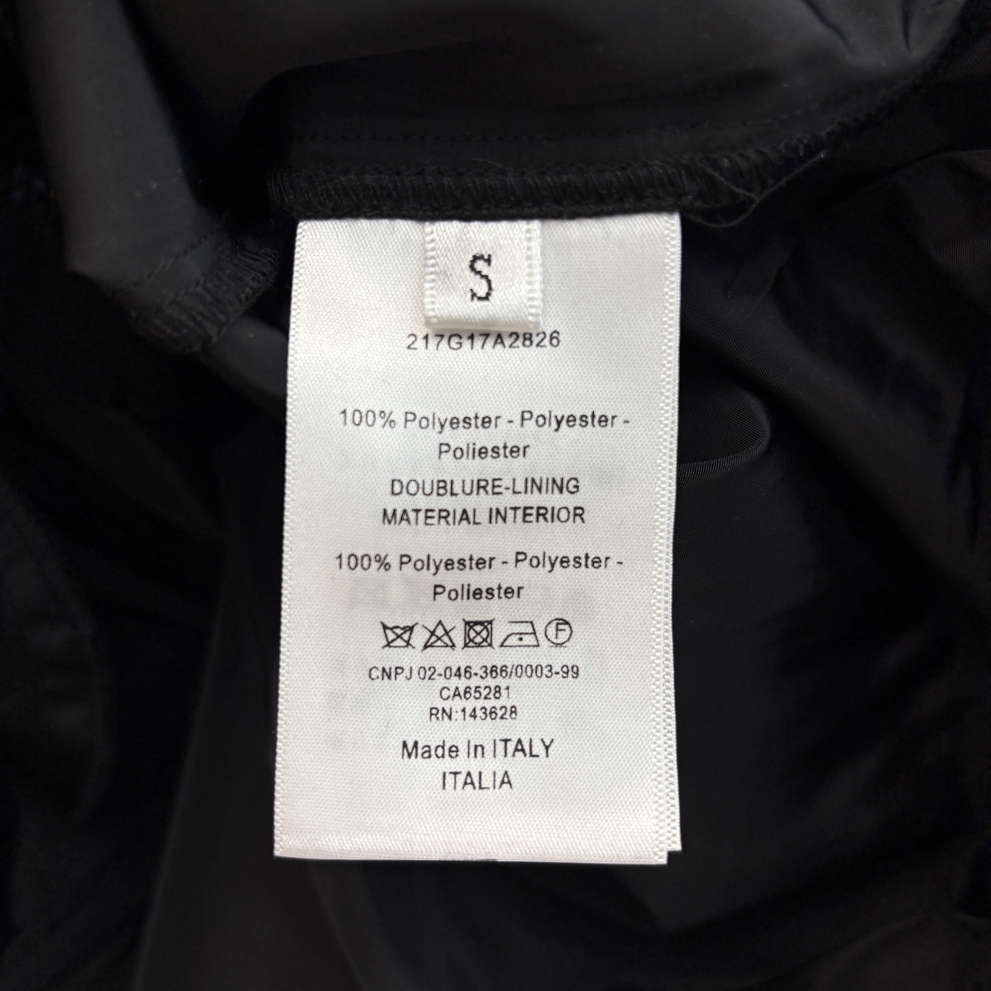 D家 25春夏 logo织带印花休闲套装 日常运动休闲套装 连帽拉链短袖外套搭配松紧短裤 一套上身舒适百