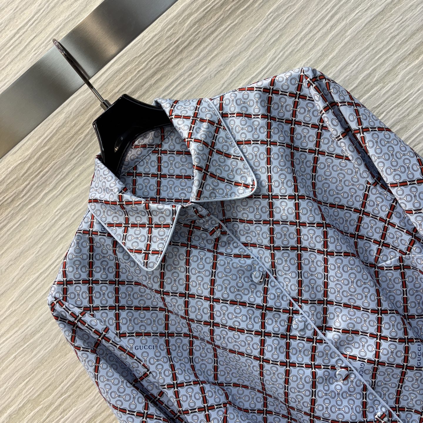 G家 25早春新款 格纹暗纹印花翻领长袖连衣裙  翻领半排扣长袖衬衣连衣裙 腰间双G本布腰带收腰大裙摆设