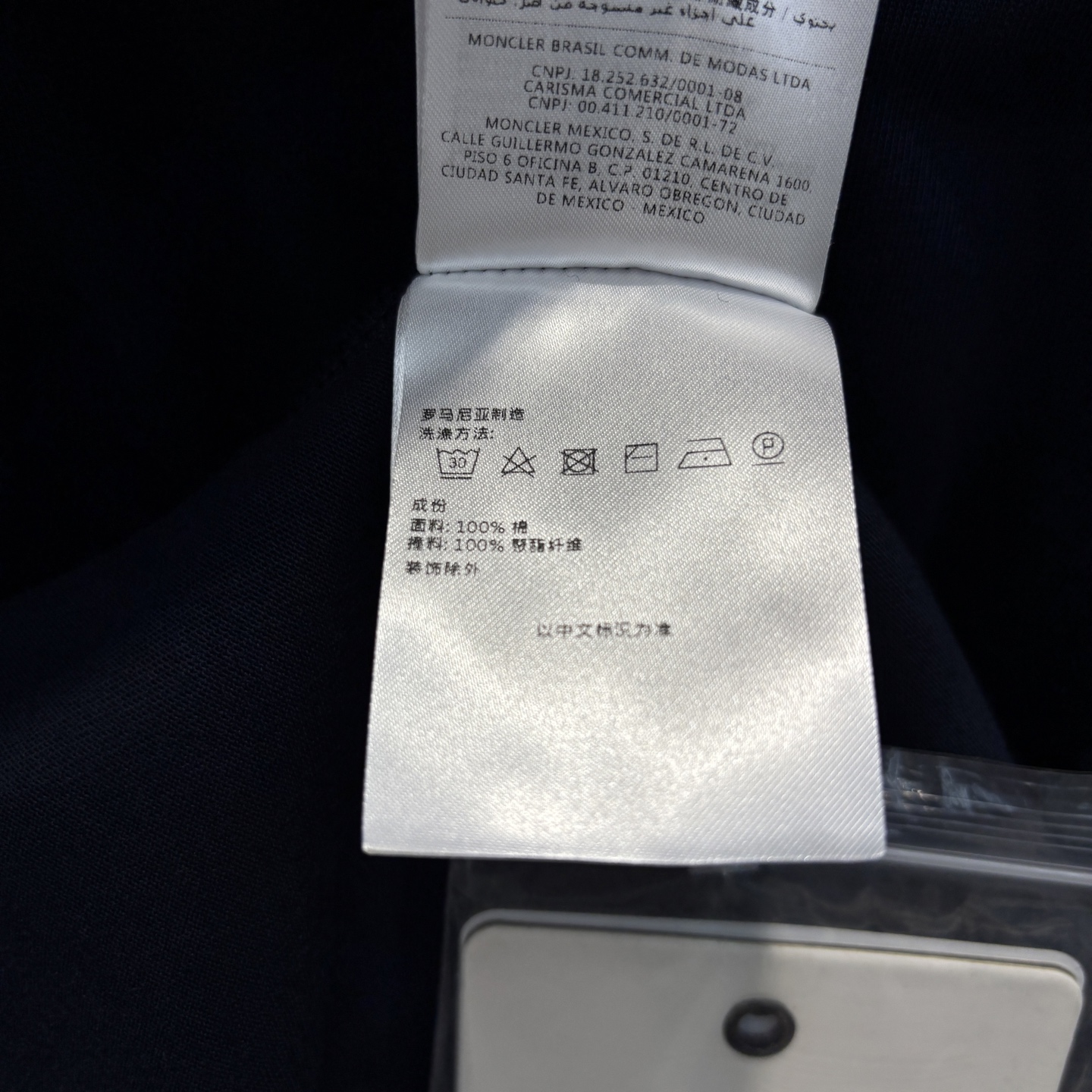 MO家 25早春新款 短袖松紧收腰连衣裙 胸前经典品牌徽标点缀 时髦又高级 松紧腰拼接设计 轻松分割黄金