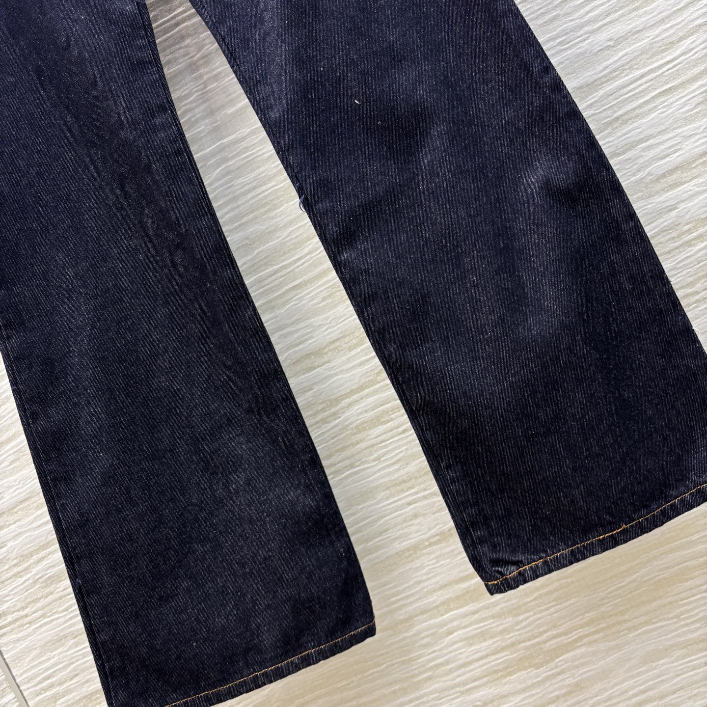 Ce家 25春夏 金属皮扣设计牛仔直筒裤 原色直筒牛仔裤 面料很舒服特别好穿 版型是直筒不挑腿型 显高显