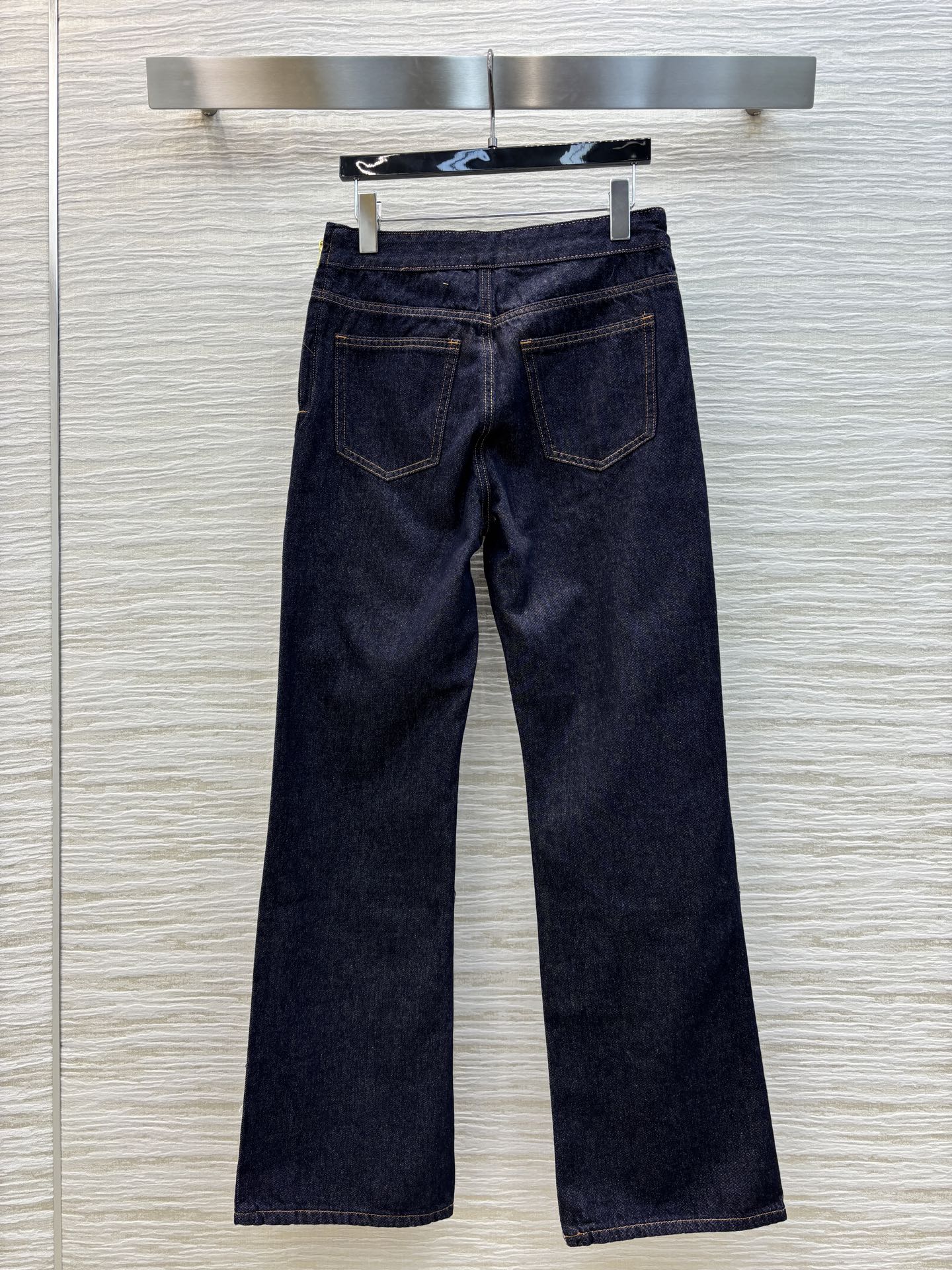Ce家 25春夏 金属皮扣设计牛仔直筒裤 原色直筒牛仔裤 面料很舒服特别好穿 版型是直筒不挑腿型 显高显