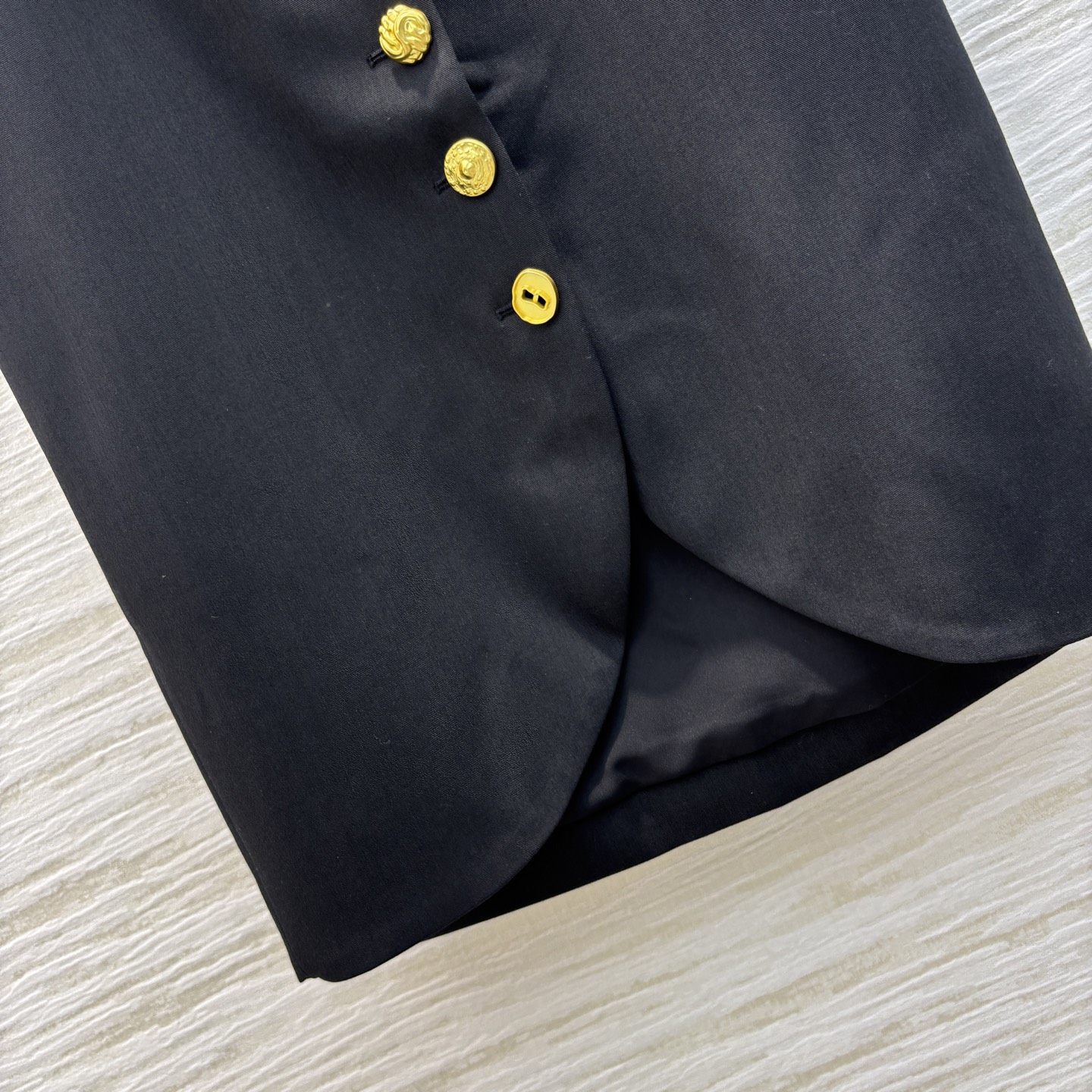 Sch家 25新款 翻领金扣收腰西服外套+多样排扣半裙 时髦感西装 百搭大气 充满腔调感 独一份时髦 收