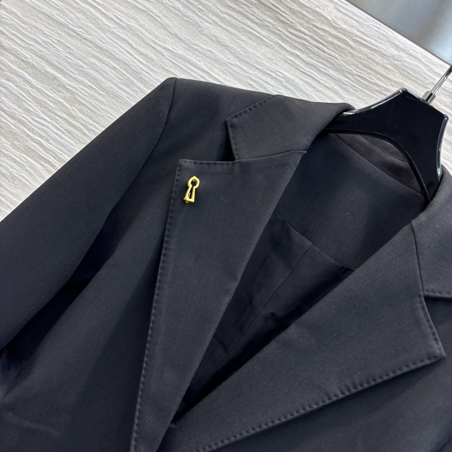 Sch家 25新款 翻领金扣收腰西服外套+多样排扣半裙 时髦感西装 百搭大气 充满腔调感 独一份时髦 收
