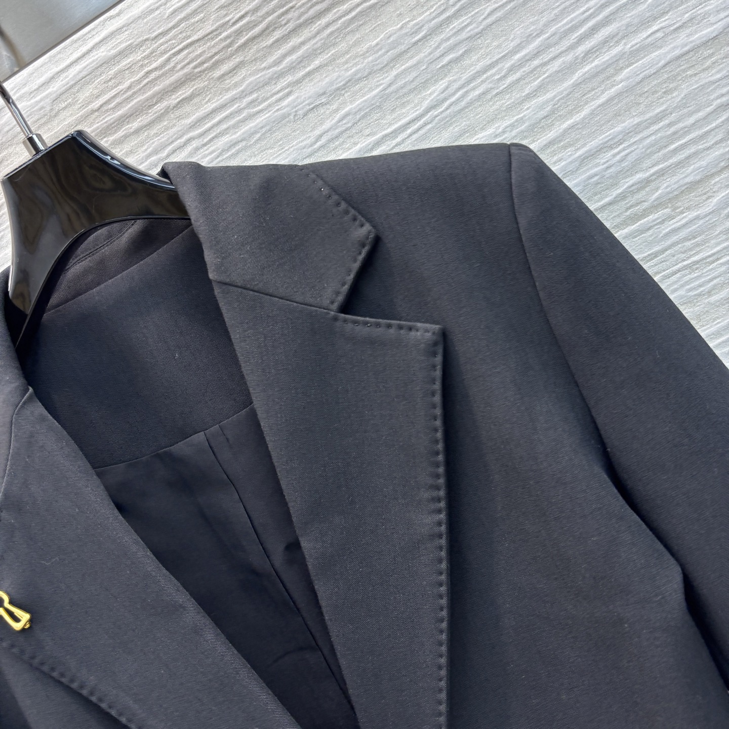 Sch家 25新款 翻领金扣收腰西服外套+多样排扣半裙 时髦感西装 百搭大气 充满腔调感 独一份时髦 收