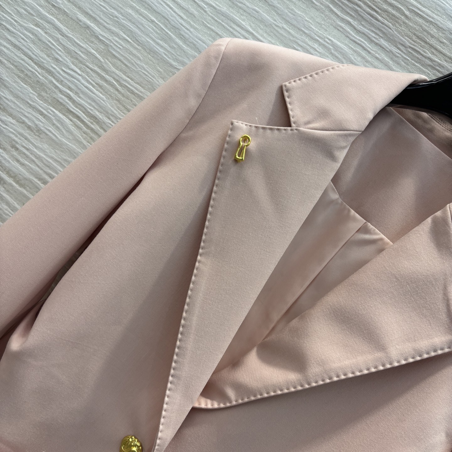 Sch家 25新款 翻领金扣收腰西服外套+多样排扣半裙 时髦感西装 百搭大气 充满腔调感 独一份时髦 收
