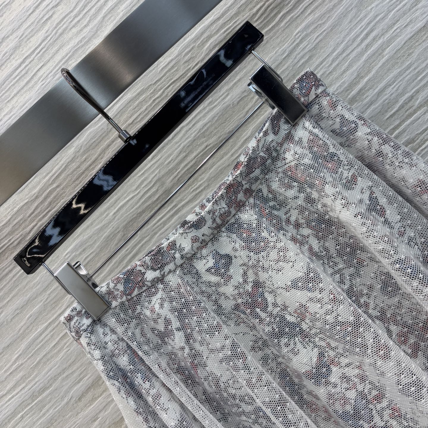D家 25春夏 透视纱裙  高腰a字大裙摆 两层内衬裙摆 上身隐隐约约的透视感 但不会透哦 轻透纱质 薄