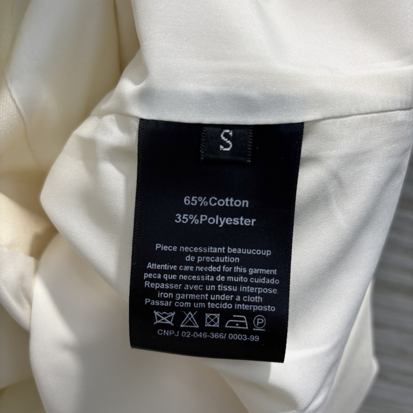 Sch家 25新款 V金扣收腰西服外套+多样排扣半裙 时髦感V领双口袋外套 百搭大气 充满腔调感 独一份