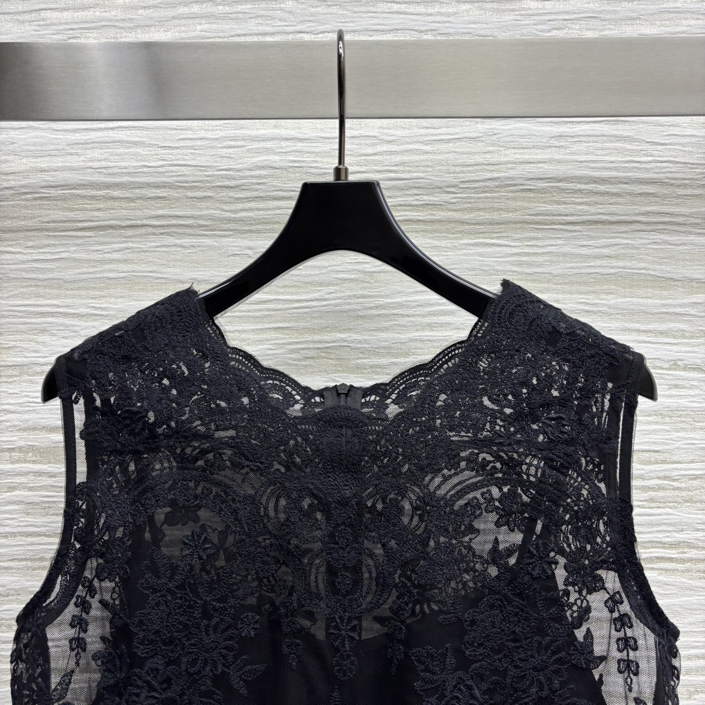 Fashionable Lace Dress: P1196 with Handmade Details, Tech Laces, Silk Accents, and Color Options - 图片 3