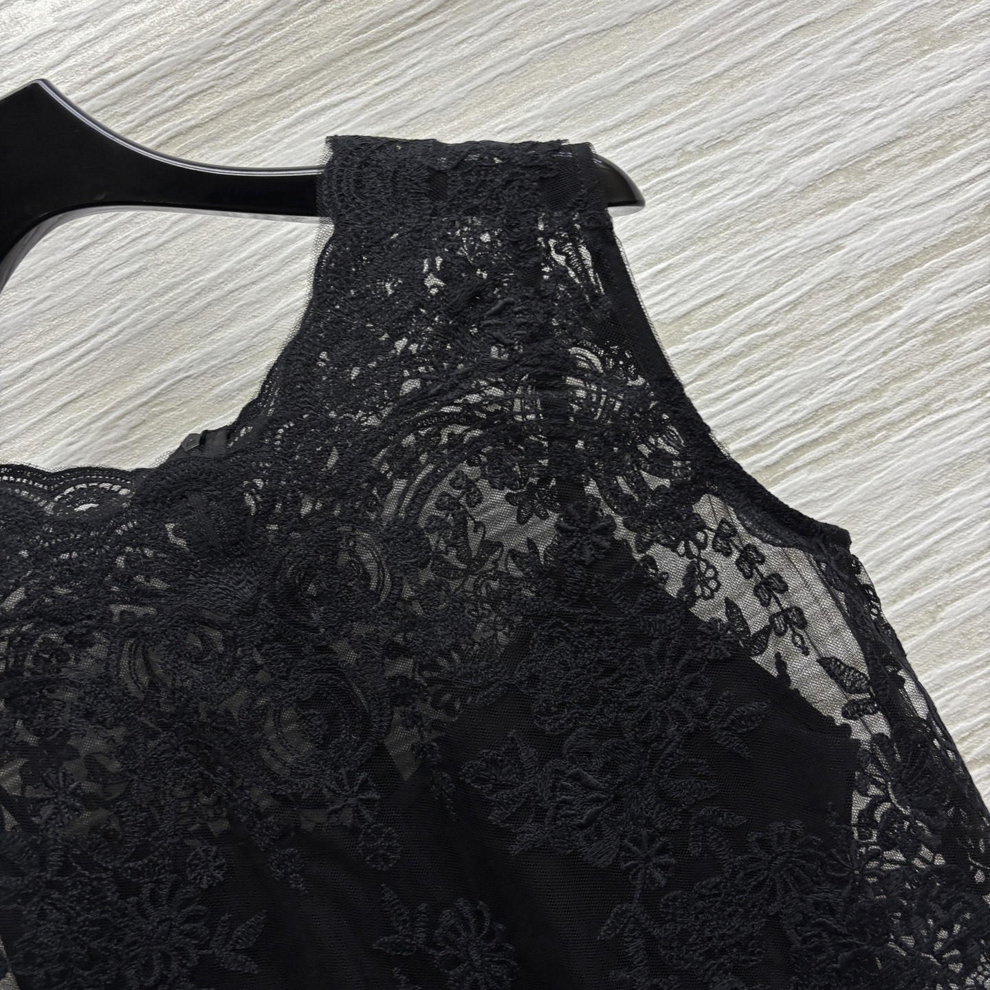 Fashionable Lace Dress: P1196 with Handmade Details, Tech Laces, Silk Accents, and Color Options - 图片 4