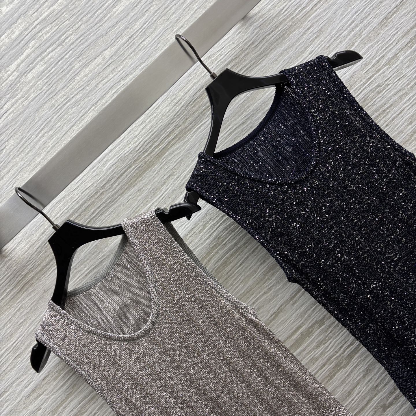 Alaïa Crinoline Knit Dress - Sleeveless, Pleated, Lightweight & Elastic 5 i1746265481355 9286 0 4