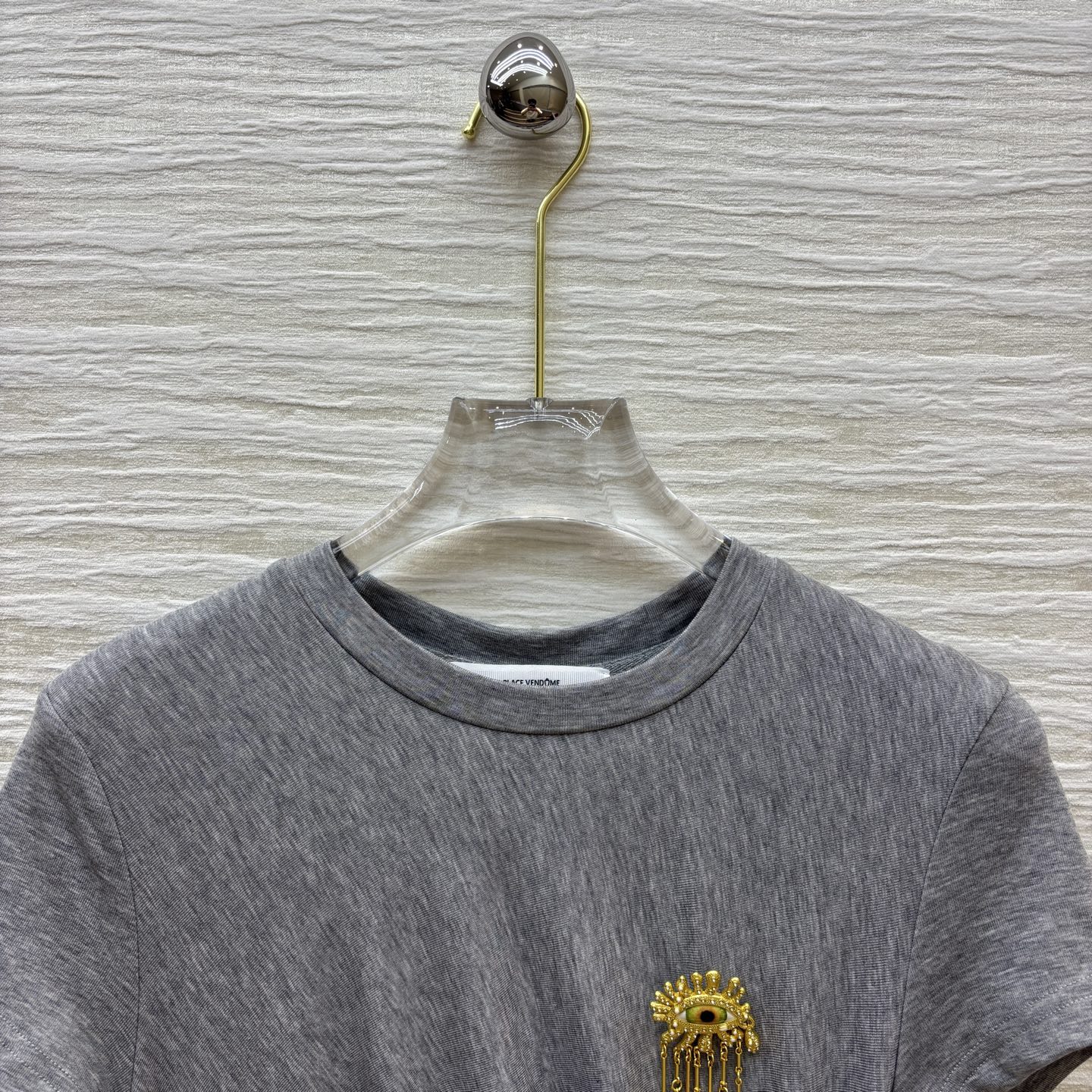 Elegant Pleated Short Sleeve Dress with Brooch Detail - Chic & Flattering 3 i1746285346872 5407 0 1