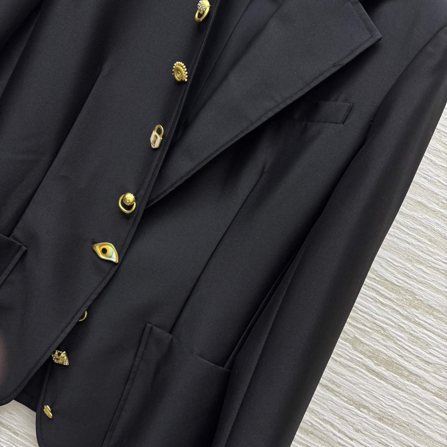 Unique Buckle Slim Fit Blazer - Chic & Sophisticated Design 8 i1746336746129 2641 0 4