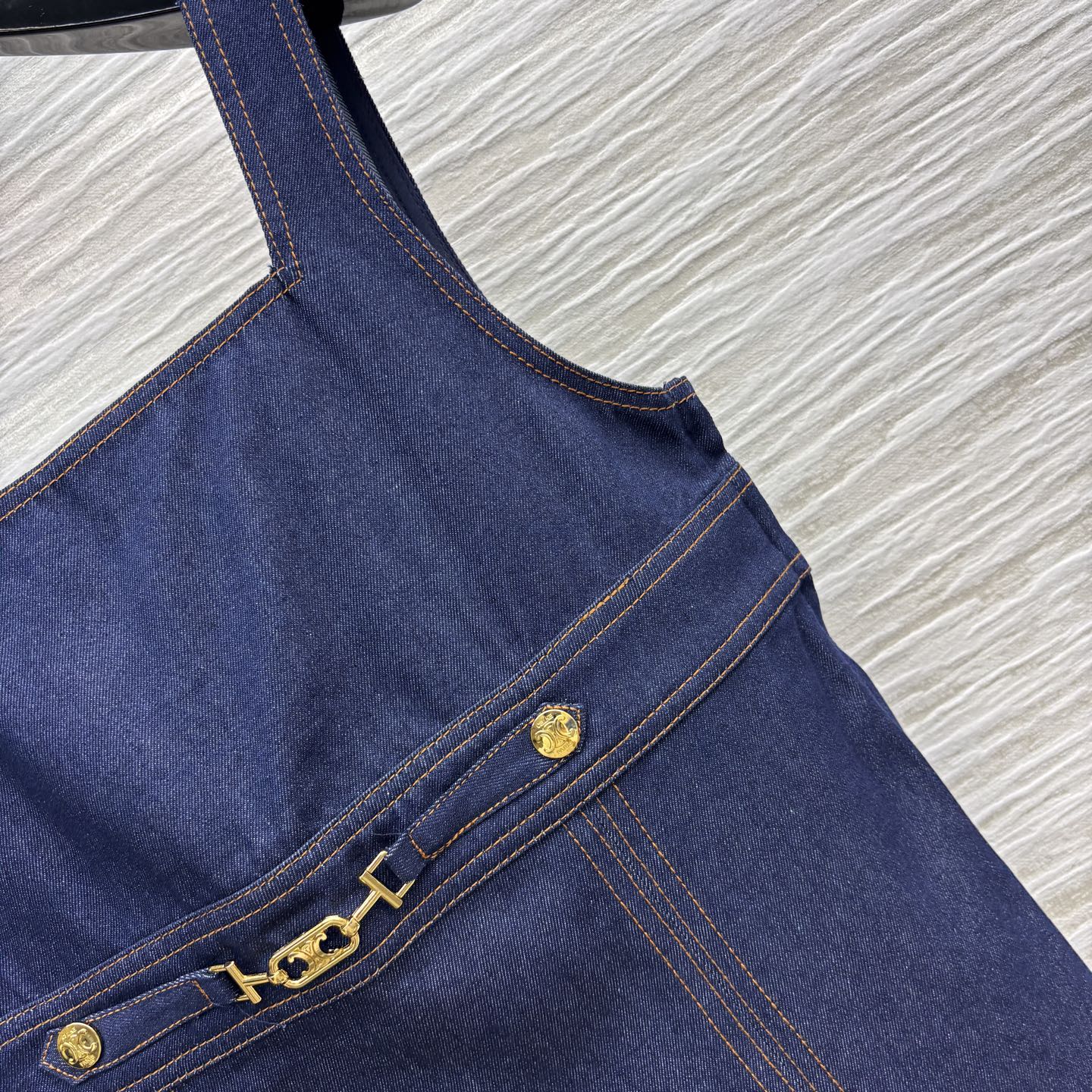 i1746975430845 9824 0 3