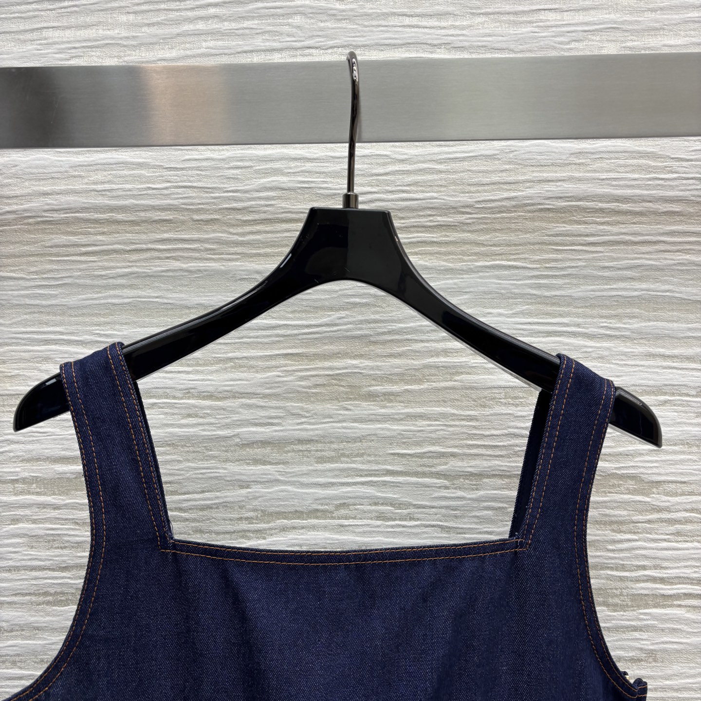 i1746975430900 1549 0 1