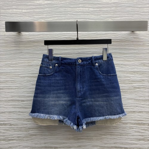 Distressed Denim Shorts with Frayed Hem, High-Waisted, Slim Fit 1 Distressed Denim Shorts with Frayed Hem, High-Waisted, Slim Fit