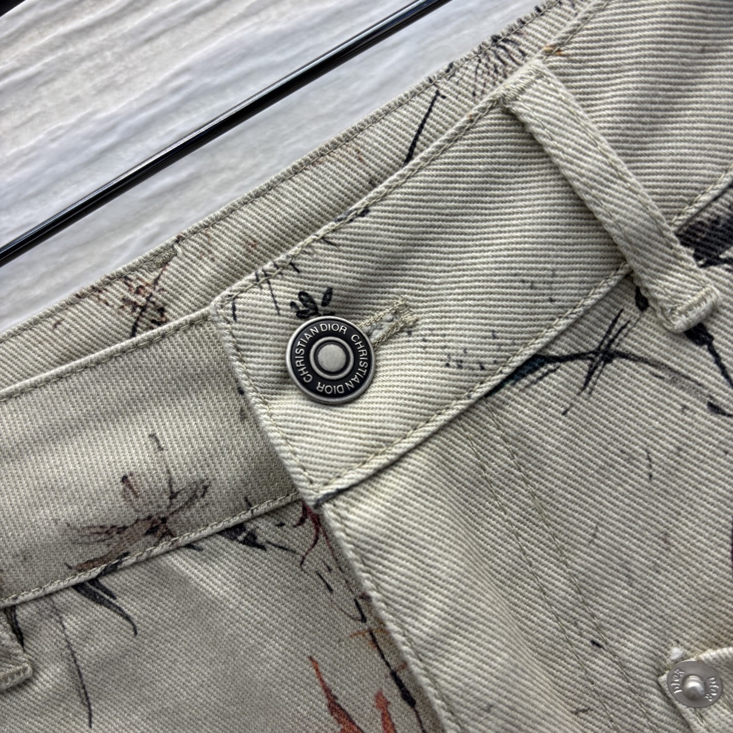 i1747049896980 3767 0 3