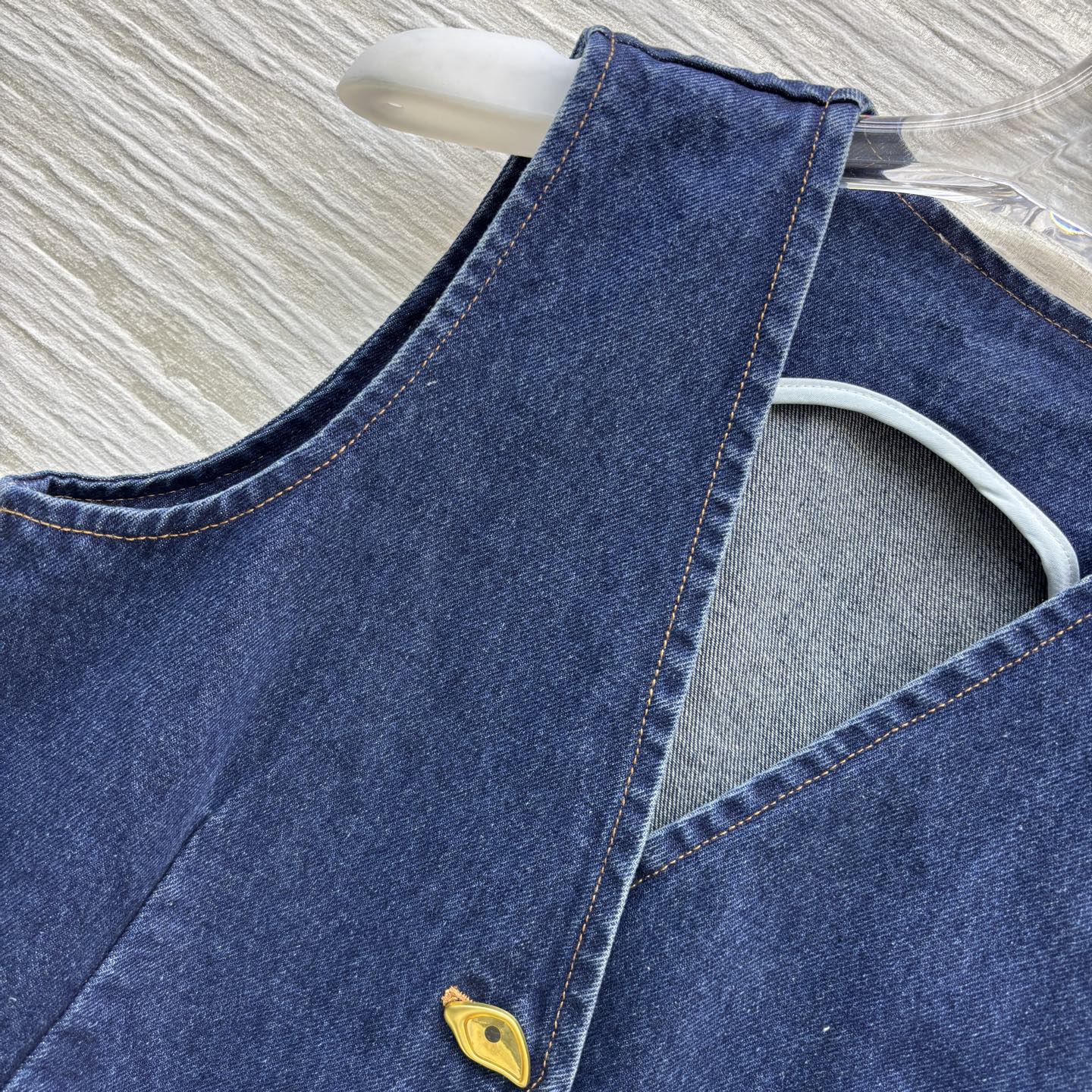 Original Scavenging Female Suit: Stylish Cowboy Attire for Young Lady in Love - 图片 3