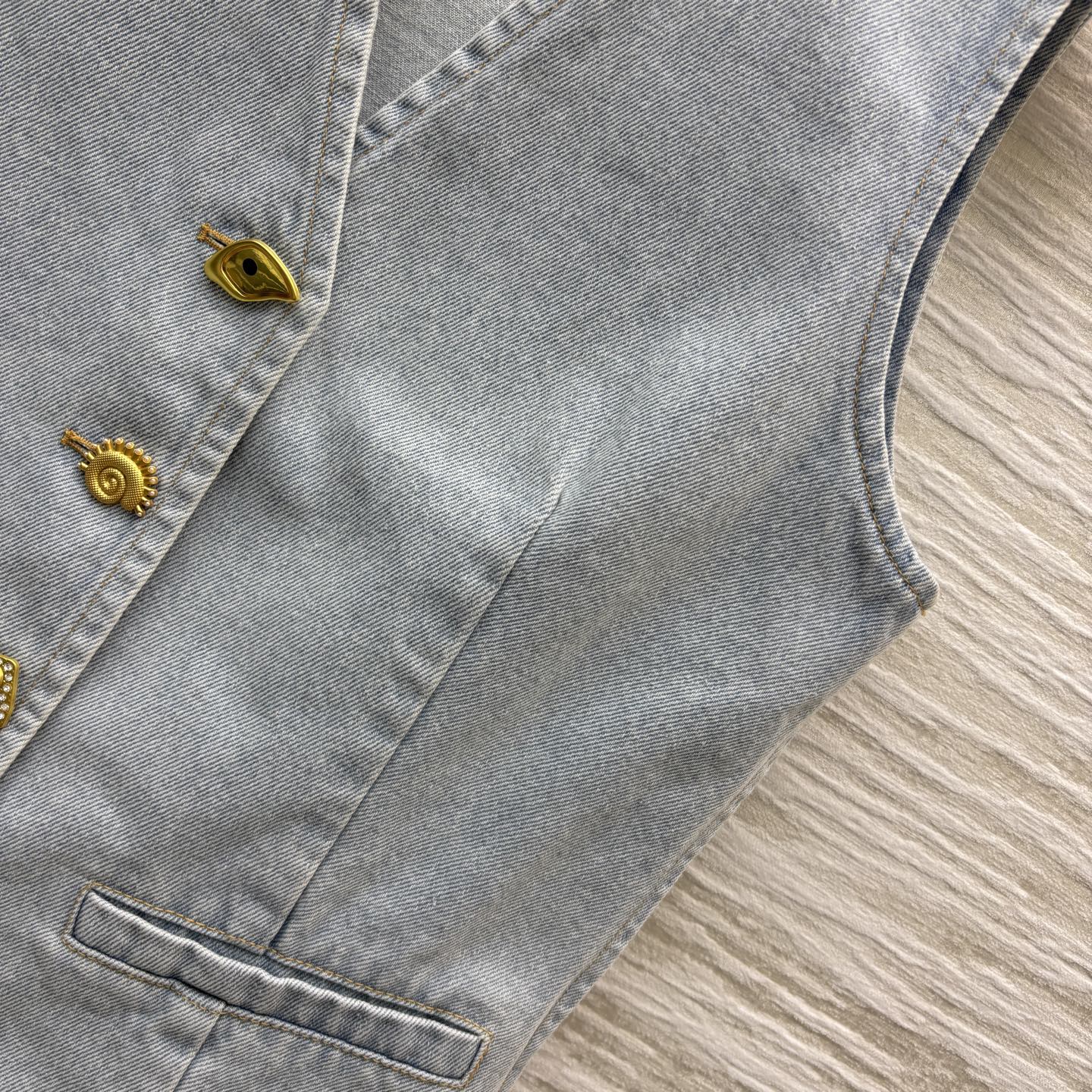 P667 Original Female Clothes: Stylish V-Collar Cowboy Suit for Young Lady - 图片 7