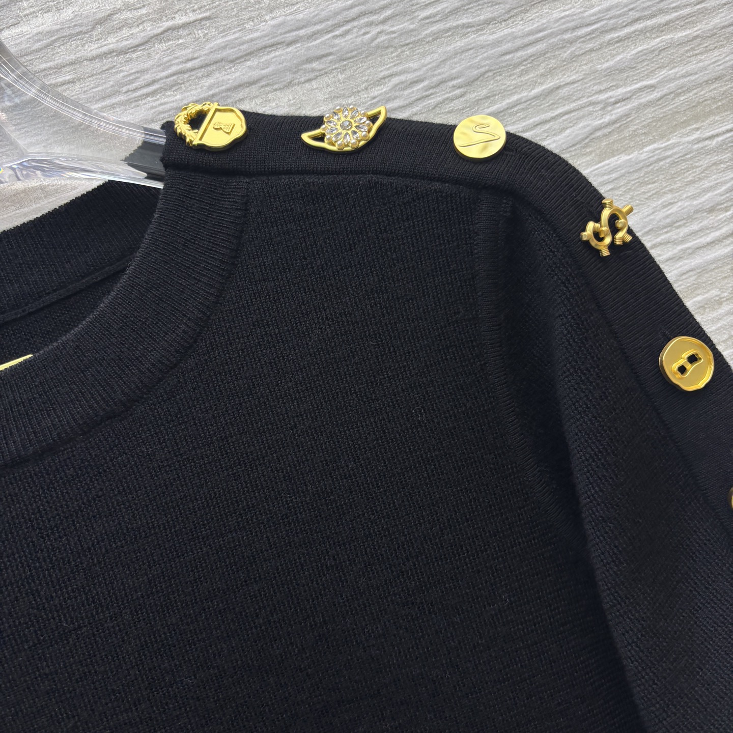 “Original Scavenger Dress: Comfortable Elastic Knit Shorts in Super Scientific Cotton Yarn” - 图片 4
