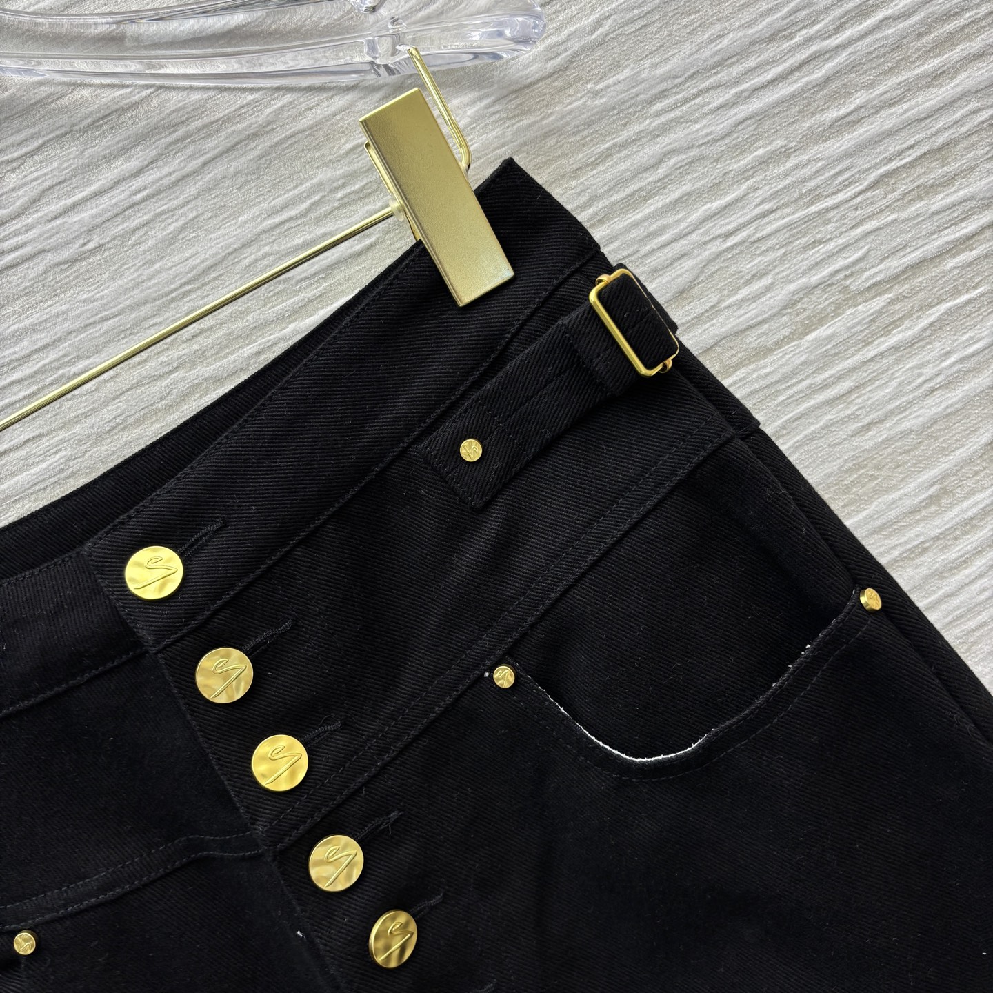 Sch Denim Jeans with Unique Buckle & Flattering Cut - Stylish & Versatile 5 i1747631445092 3331 0 8