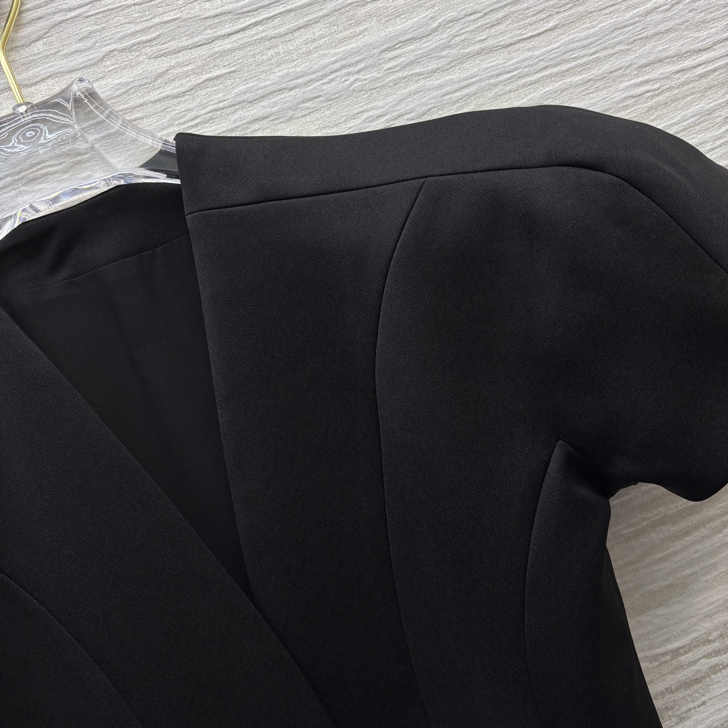 Sch V-Neck Puff Sleeve Dress with Unique Button Accents - Elegant & Chic 6 i1747632153176 5747 0 3