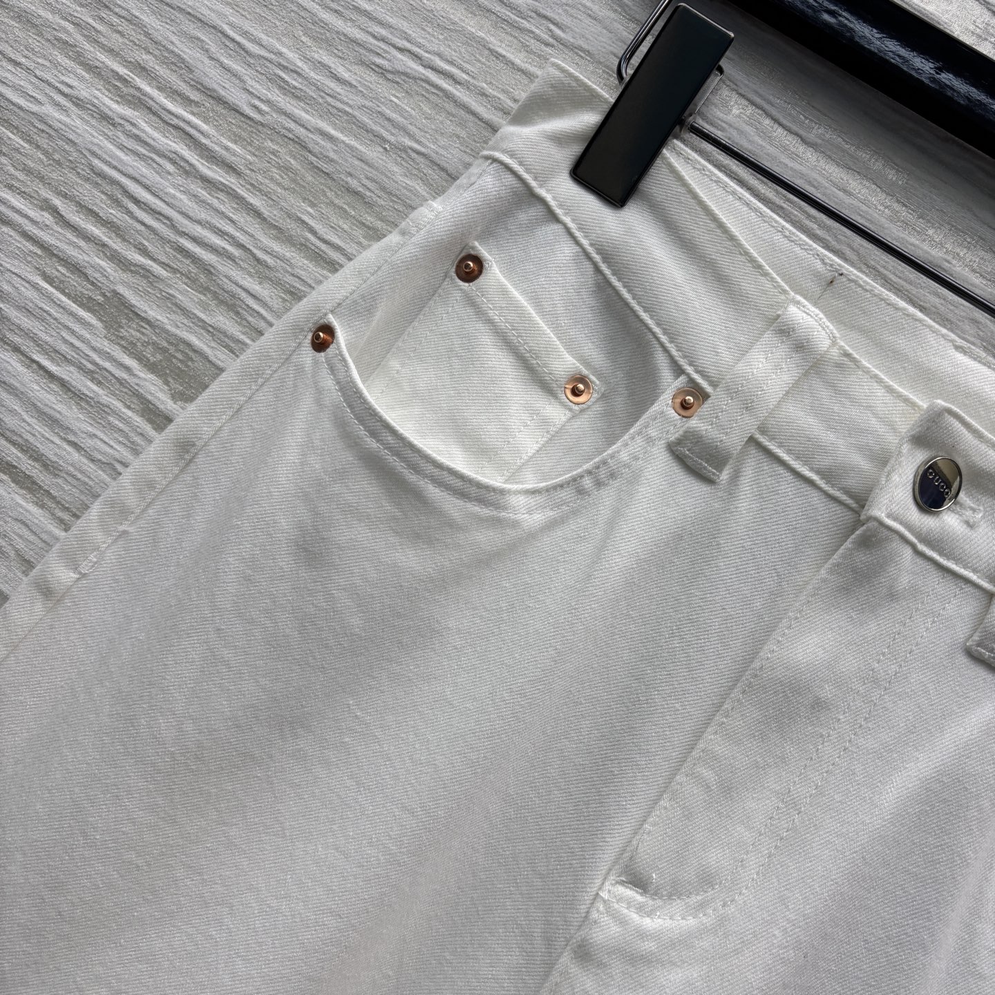 G White Logo Cropped Jeans: Effortless Style & Flattering Fit (26-31) 5 i1747732027085 3550 0 3