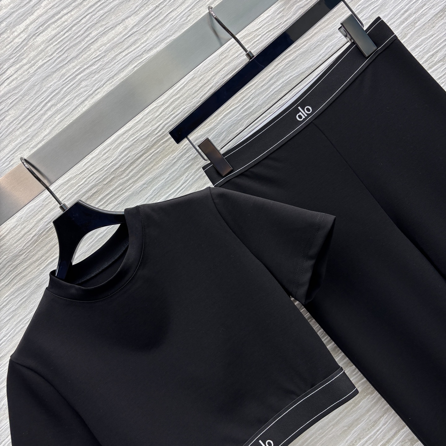 Casual One-Size Spring-Summer Suit with Short-Sleeved Blouse and Broad-Legged Pants - 图片 4