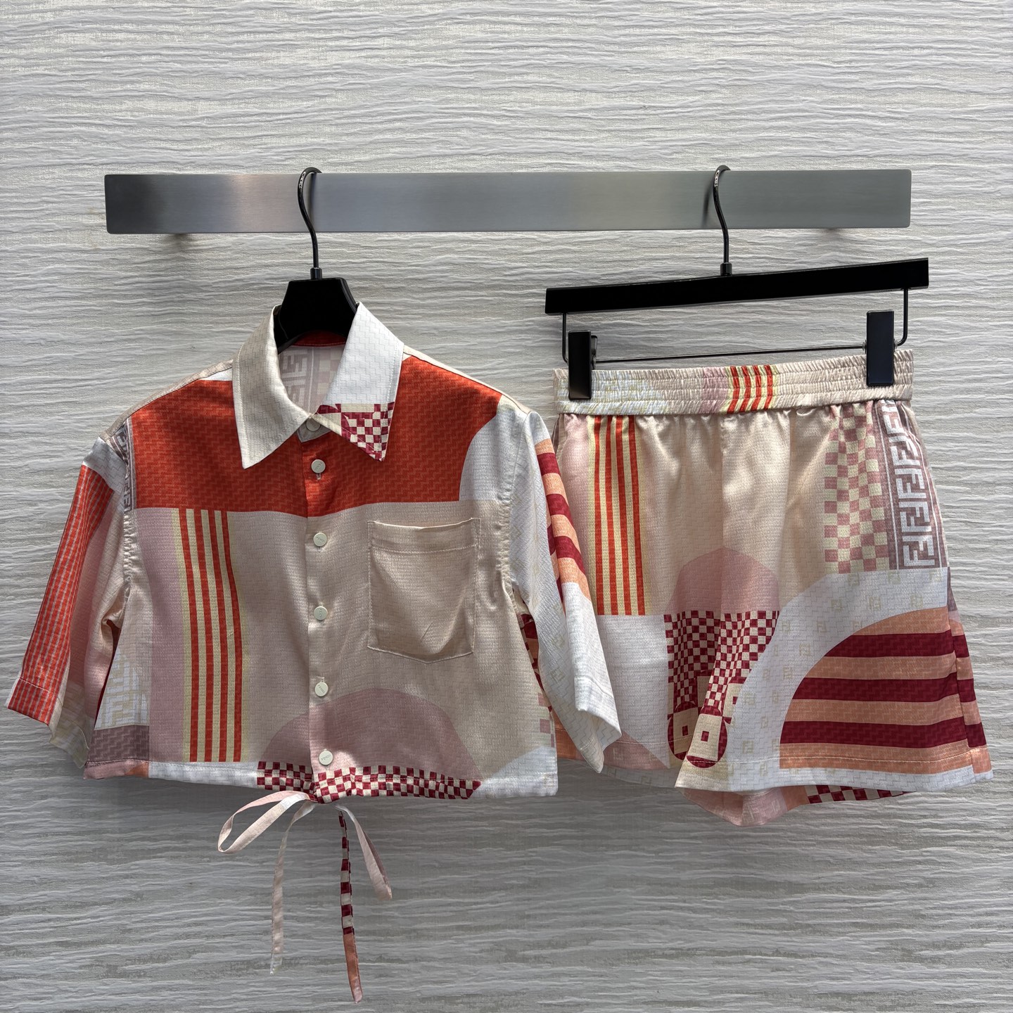 Original Geometric Print Dress Set with High Waist Shorts for Chic Summer Style