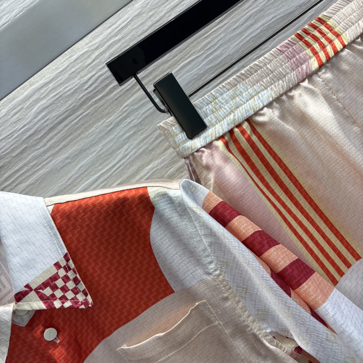 Original Geometric Print Dress Set with High Waist Shorts for Chic Summer Style - 图片 3