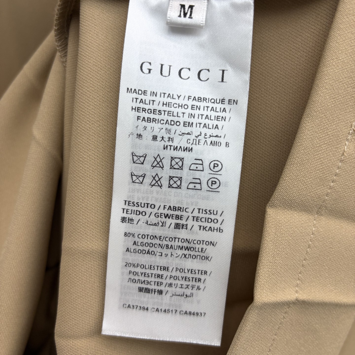 G家 25 polo领短袖连衣裙 简约设计尽显干净纯粹 领口撞色织带点缀 拼接百褶裙摆设计 低调释放个性