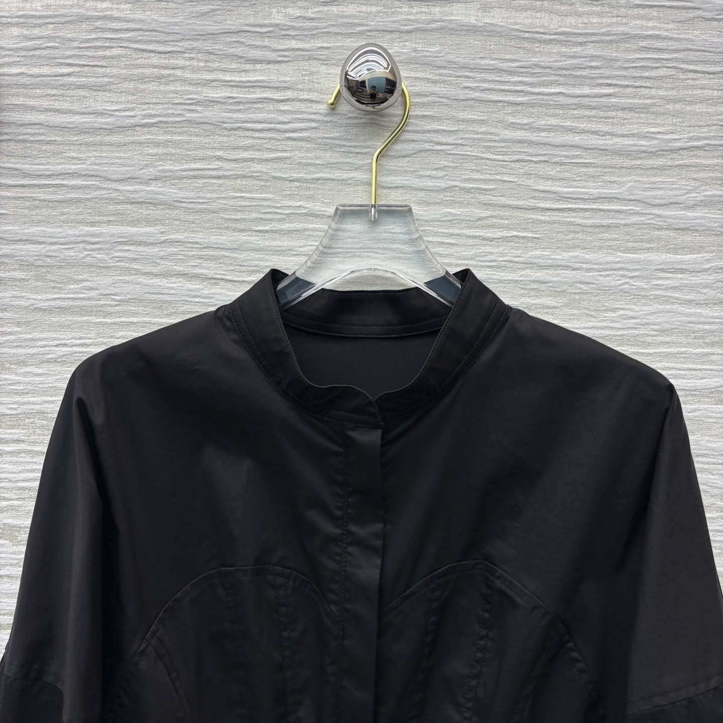 四个码数SMLXL Sch家 25新款  立领衬衫 订制面料 后背手工绑带 提升整体精致感 立体收腰版型