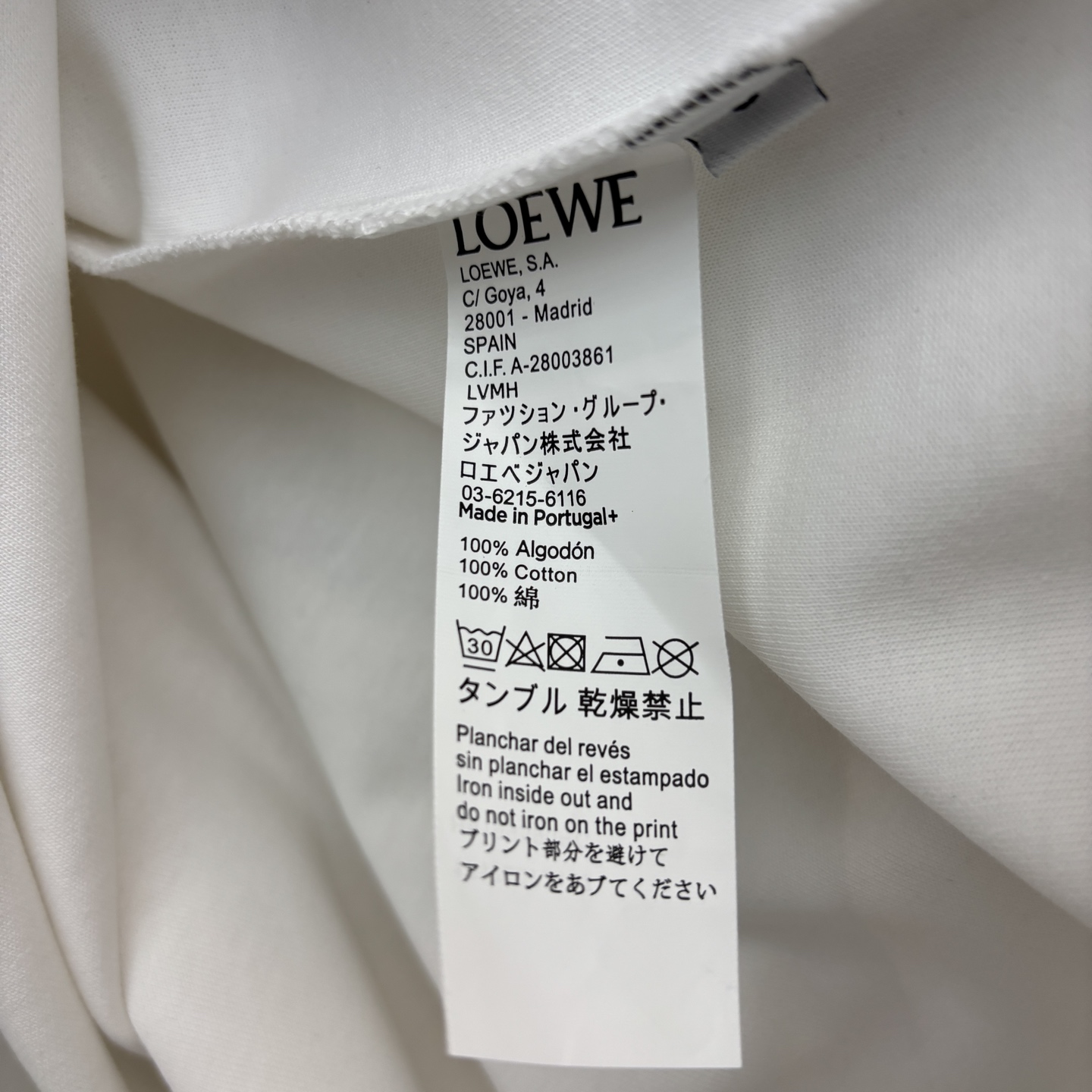 LW家 25夏季新款 logo刺绣不规则短袖T恤  胸口刺绣logo t恤 简约高级又百搭 不规则斜边版