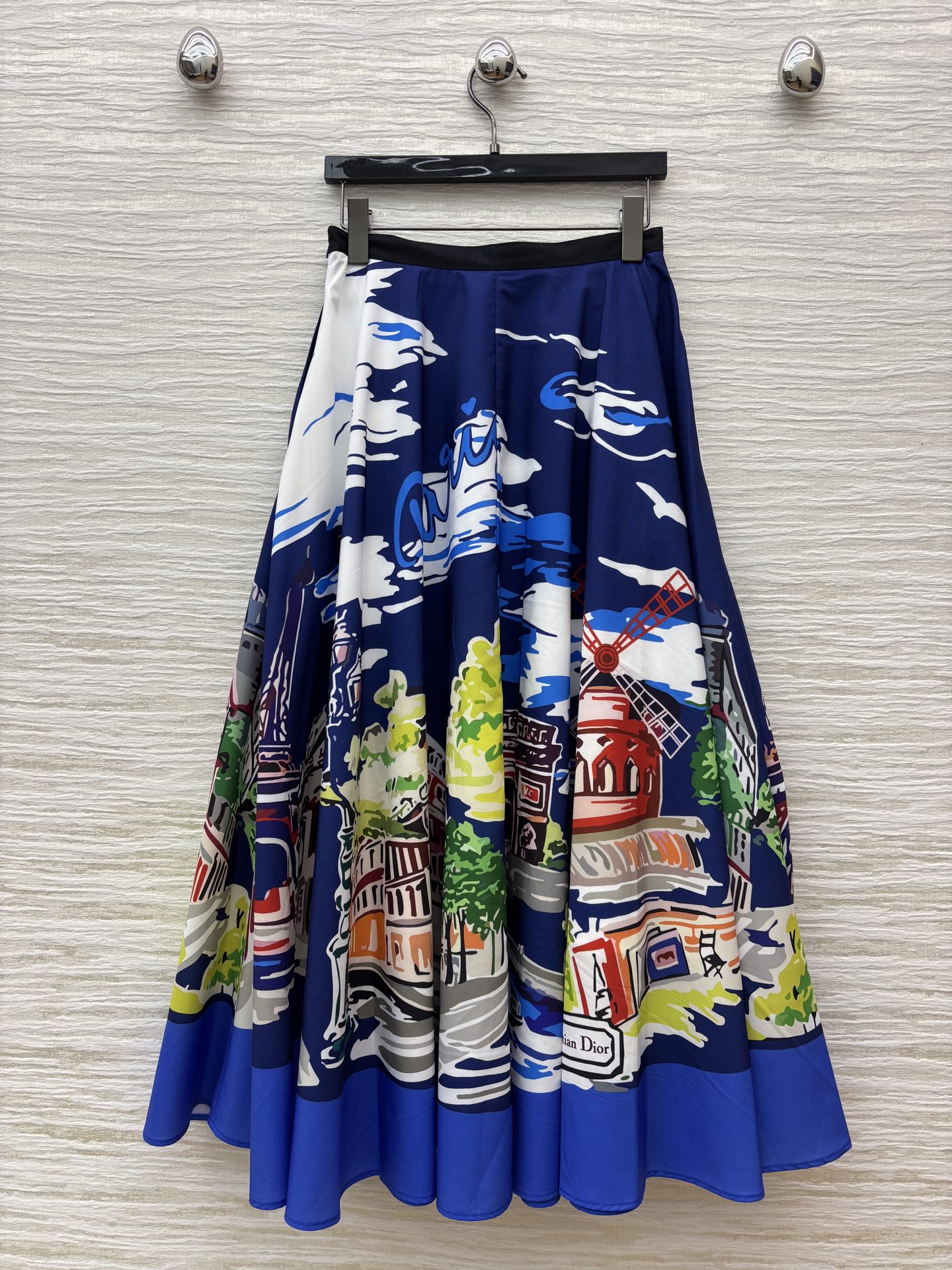 D家25新款 souvenir城市限定系列半身裙 高腰A字大裙摆 时髦又洋气 高腰版型 恰到好处的裙长 