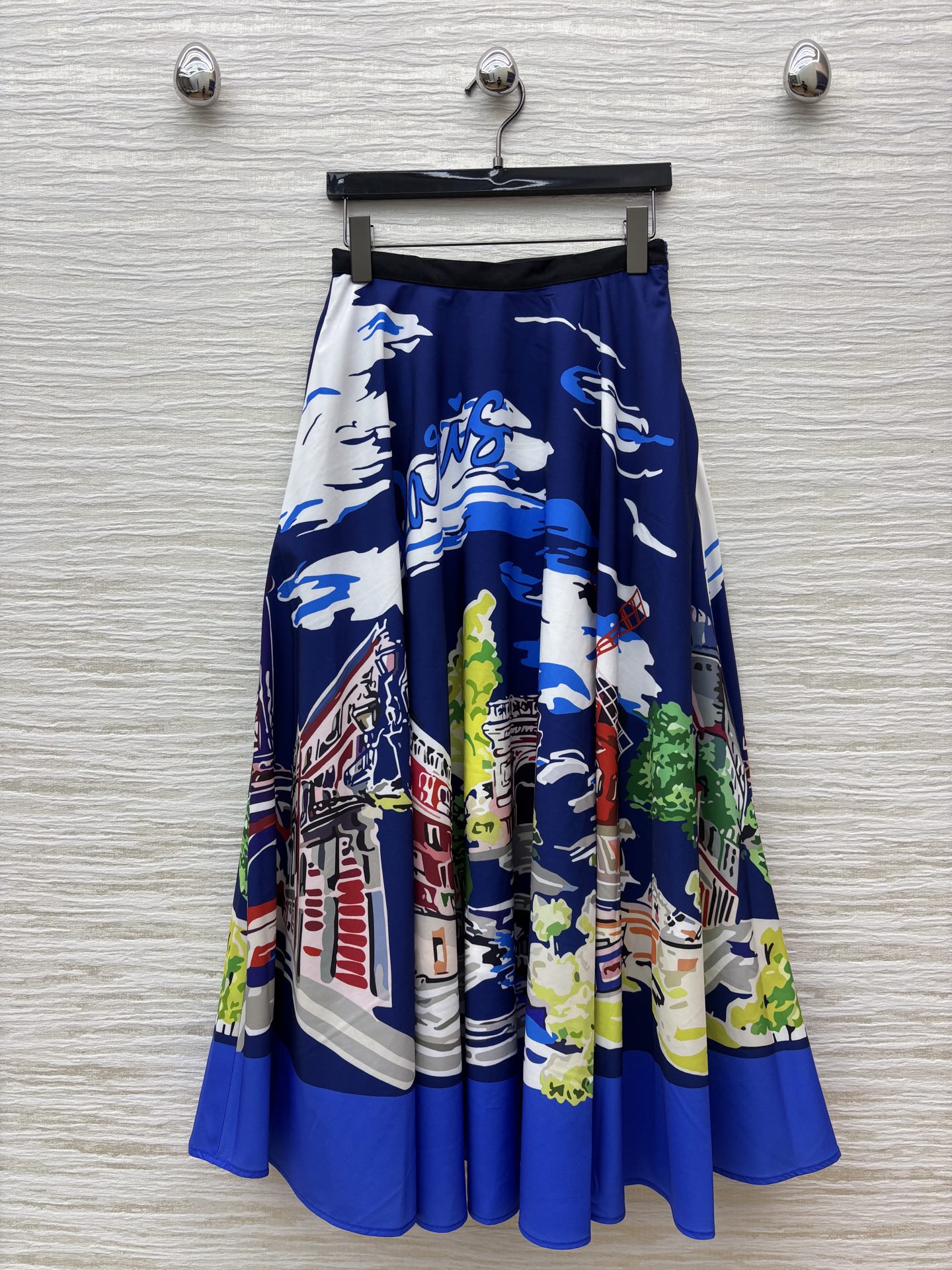 D家25新款 souvenir城市限定系列半身裙 高腰A字大裙摆 时髦又洋气 高腰版型 恰到好处的裙长 