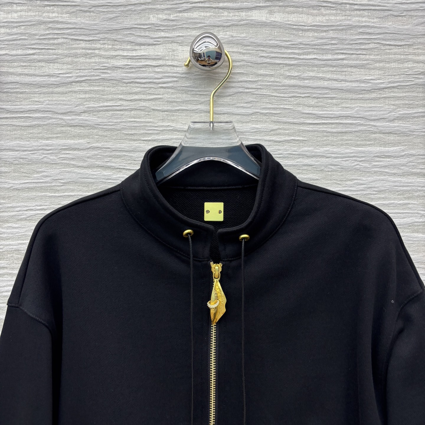 “Versatile One-Size-Fits-All Dress with Autumn Theme and Elegant Details” - 图片 2