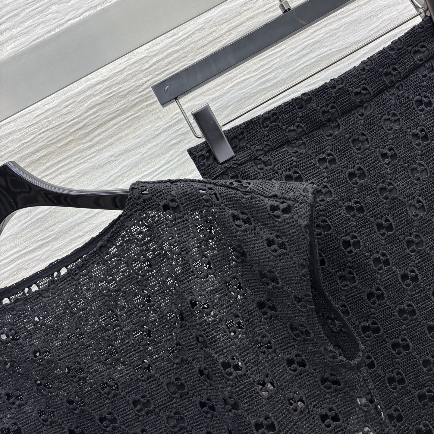 Stylish One-Size-Fits-All Dress and Double G-Dressing Suit Collection Summary - 图片 5