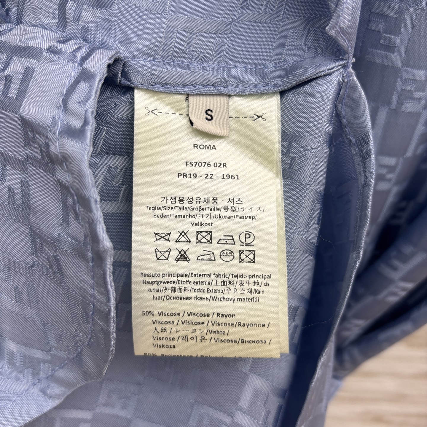 FD家 25新款  翻领无袖衬衫裙 时髦精必备套装 暗纹提花衬衫裙 优雅气质十足 定制人丝提花logo面