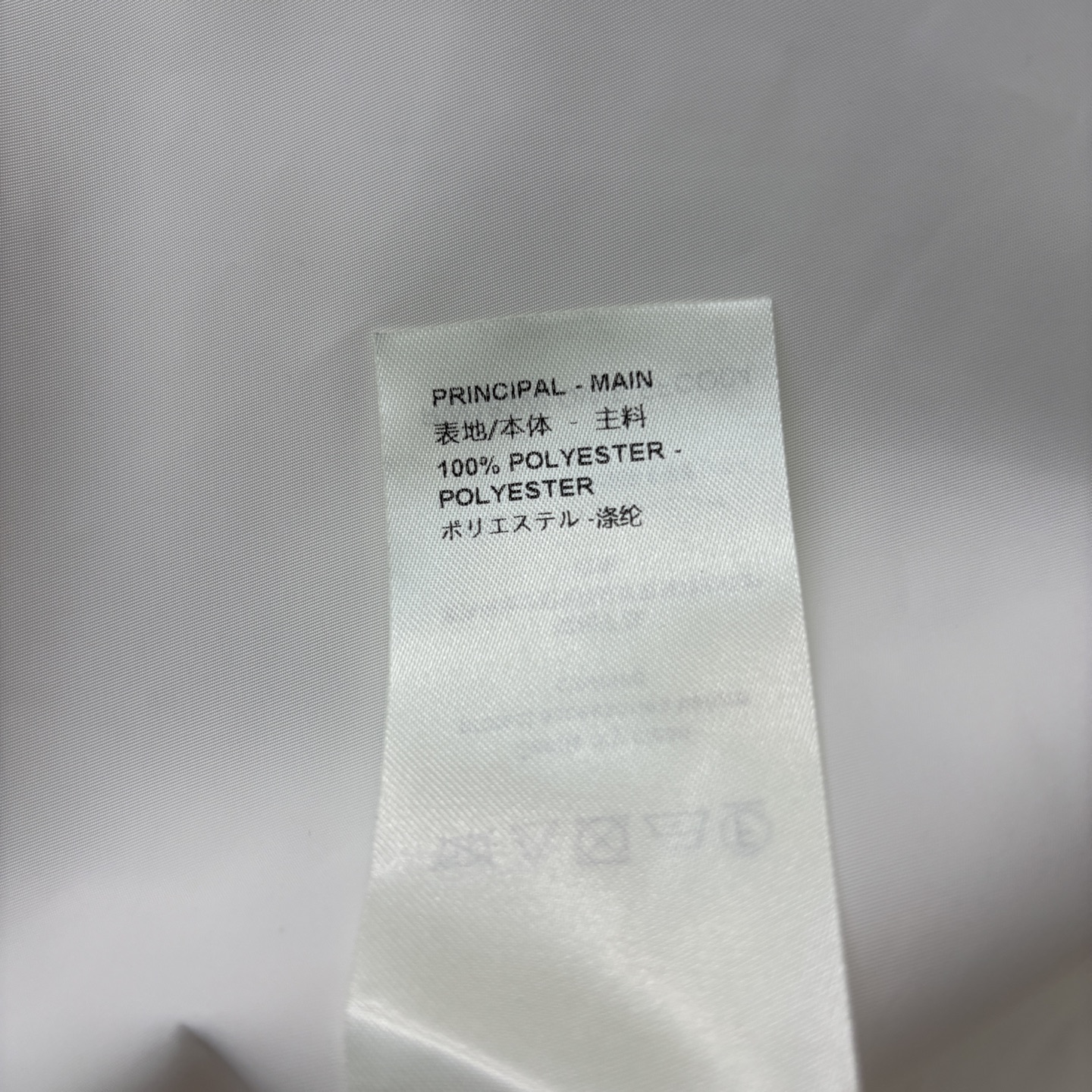 L家 25夏季新款 双面穿立领夹克外套 一面炫酷净色 一面暗纹钱币老花 拼接撞色针织螺纹 整件衣服非常重