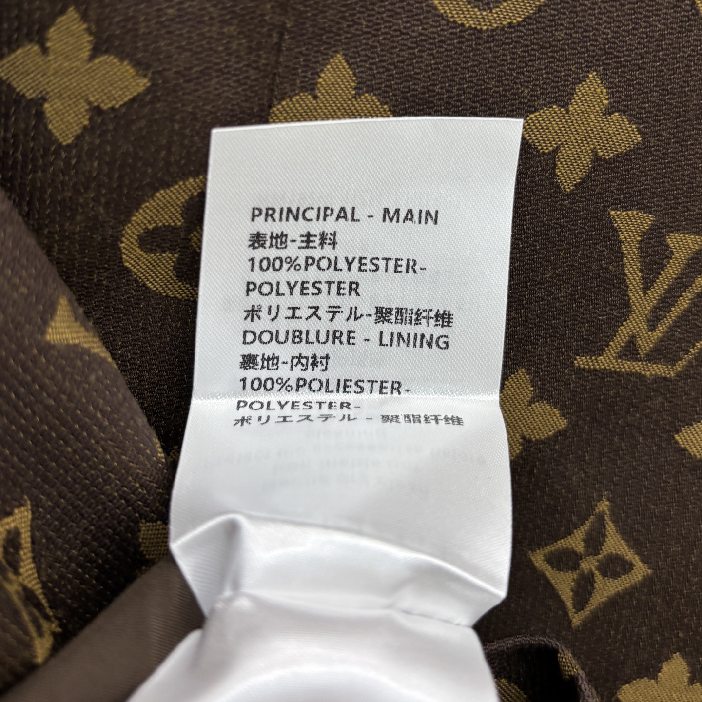 L家 25新款 翻领提花西装马甲 超赞的时髦感 立体廓形剪裁设计 简约又吸睛 经典翻领 上身修身显瘦 日