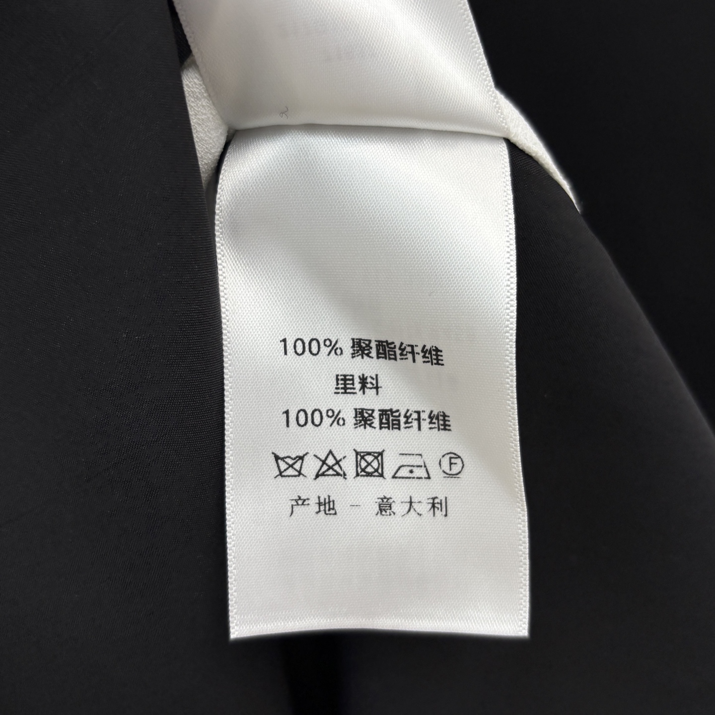 D家 25夏季新款 无袖直筒连衣裙 圆领背心设计 大气又优雅 五角星⭐️扣饰点缀 简单又高级 上身 显瘦