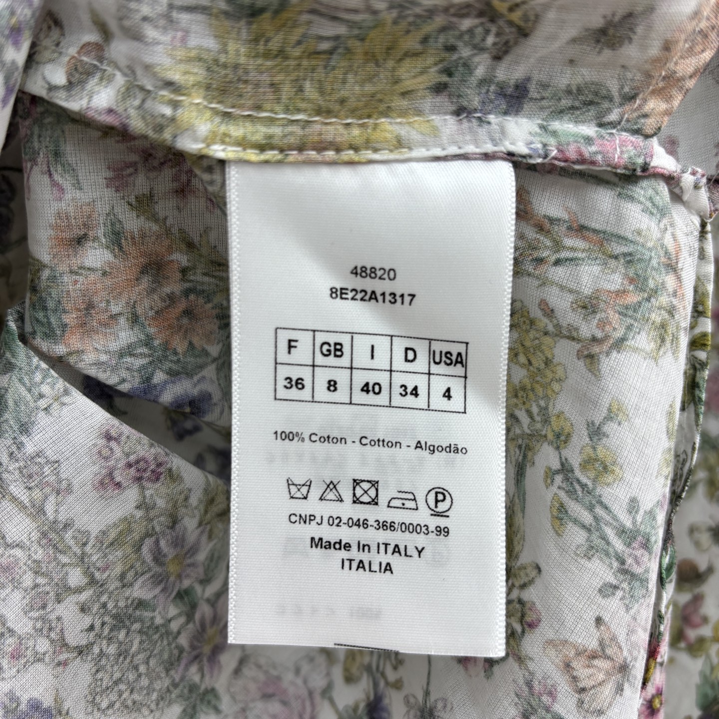 D家 25新款 小碎花系列 前短后长立领衬衫 打造夏季懒洋洋的浪漫情调 长袖小宽松的版型恰到好处修饰身材