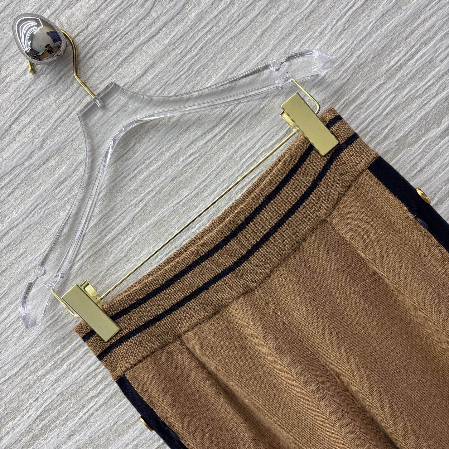 Sch 25秋冬新品 异形扣装饰拉链针织套装 翻领拉链夹克搭配直筒阔腿裤 一套上身时髦帅气范 高级配色边