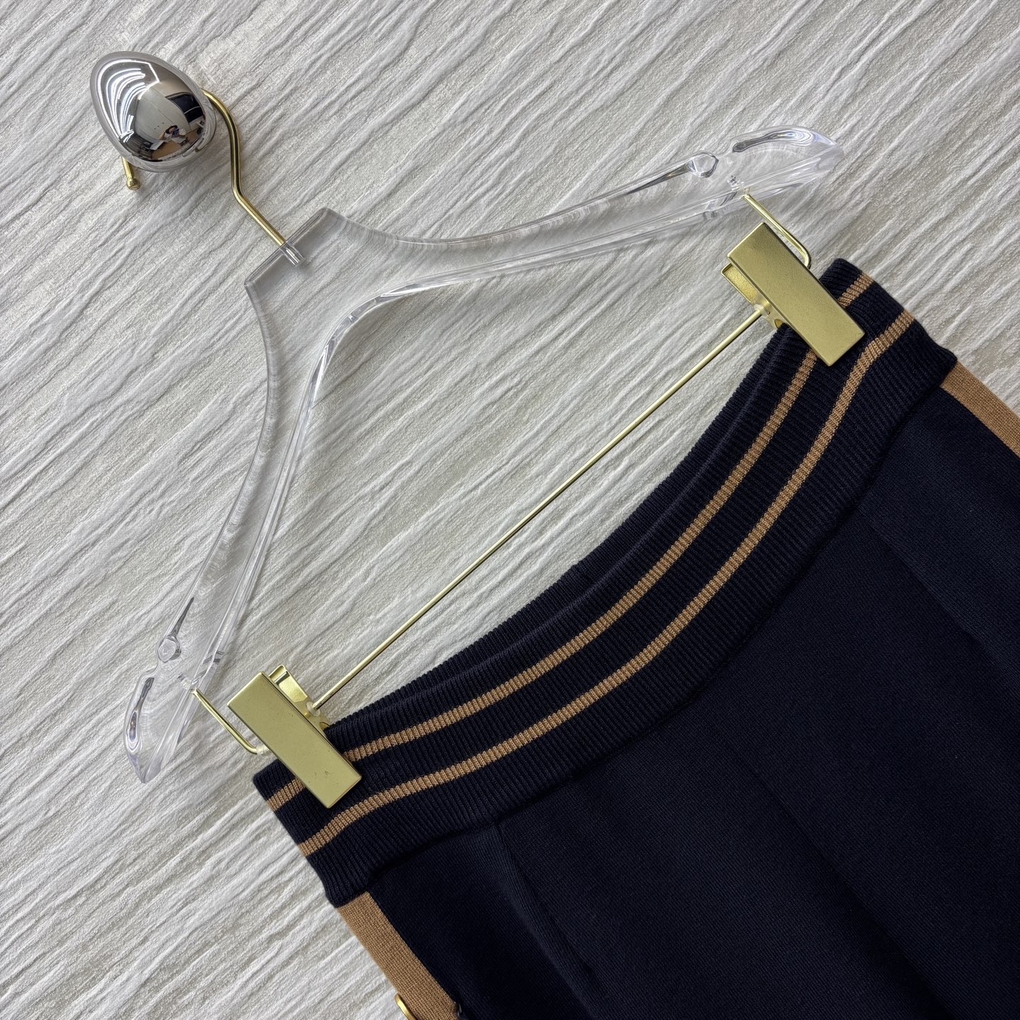 Sch 25秋冬新品 异形扣装饰拉链针织套装 翻领拉链夹克搭配直筒阔腿裤 一套上身时髦帅气范 高级配色边