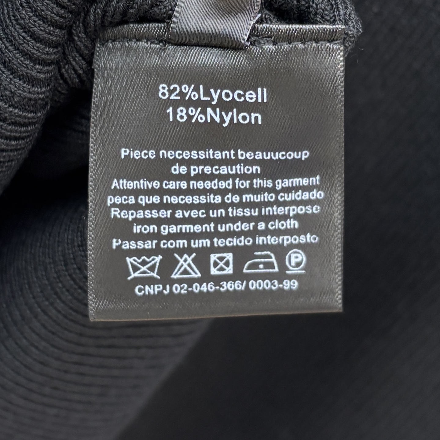 V-Neck Knit Cardigan with Unique Buckle, Loose Fit, Stylish and Age-Reducing 10 i1754142752997 4637 0 8