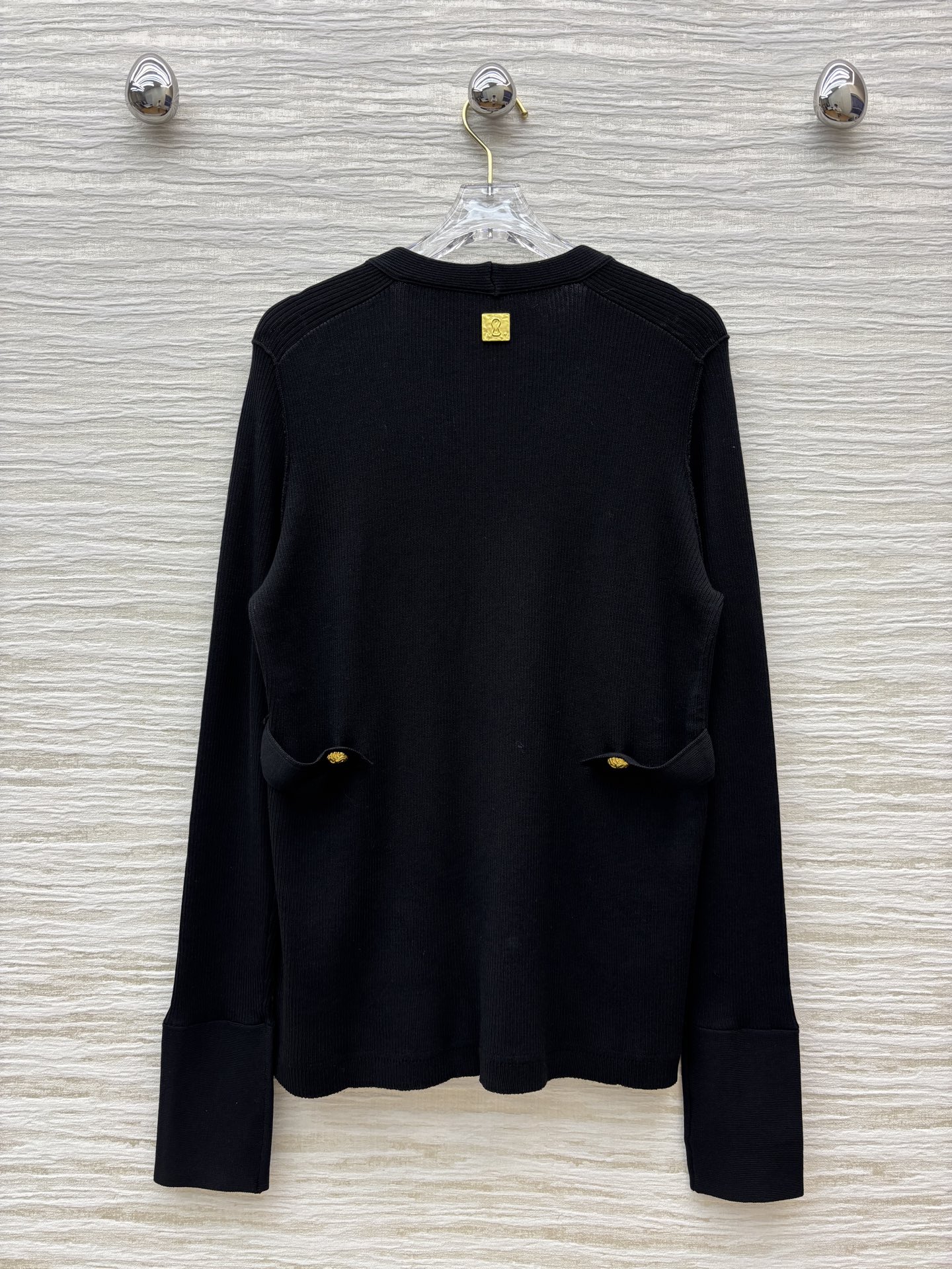 V-Neck Knit Cardigan with Unique Buckle, Loose Fit, Stylish and Age-Reducing 9 i1754142753186 2224 0 7