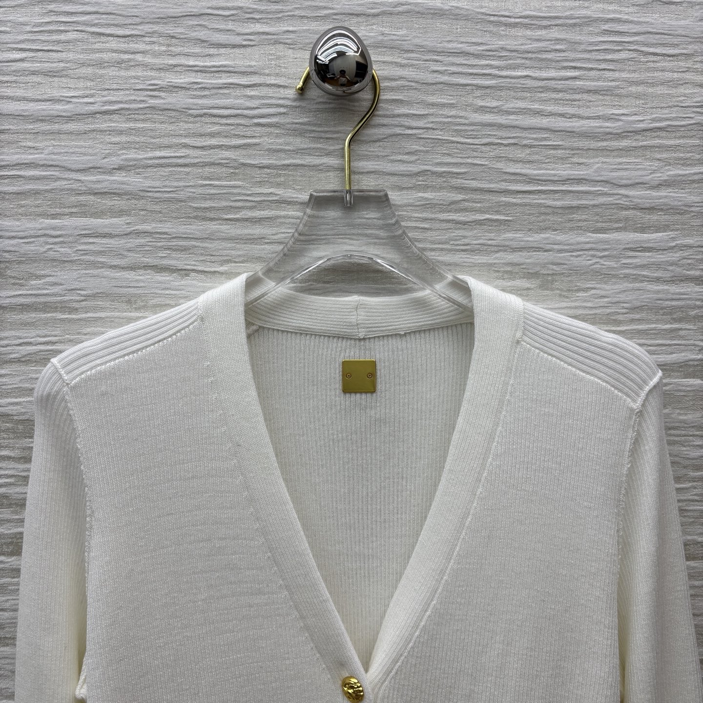 V-Neck Wool Blend Cardigan with Unique Buckle Detail - Chic & Comfortable 3 i1754142800720 9966 0 1