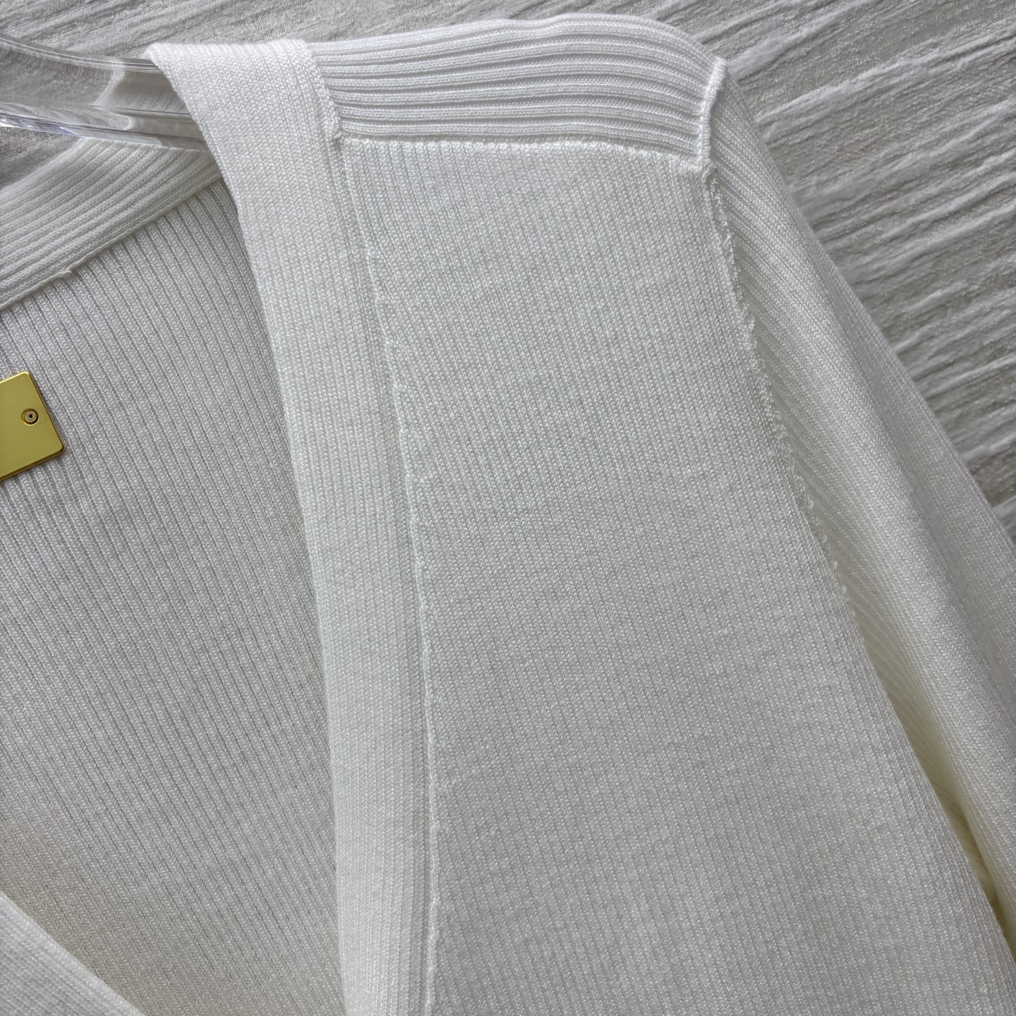 V-Neck Wool Blend Cardigan with Unique Buckle Detail - Chic & Comfortable 5 i1754142801854 5680 0 6