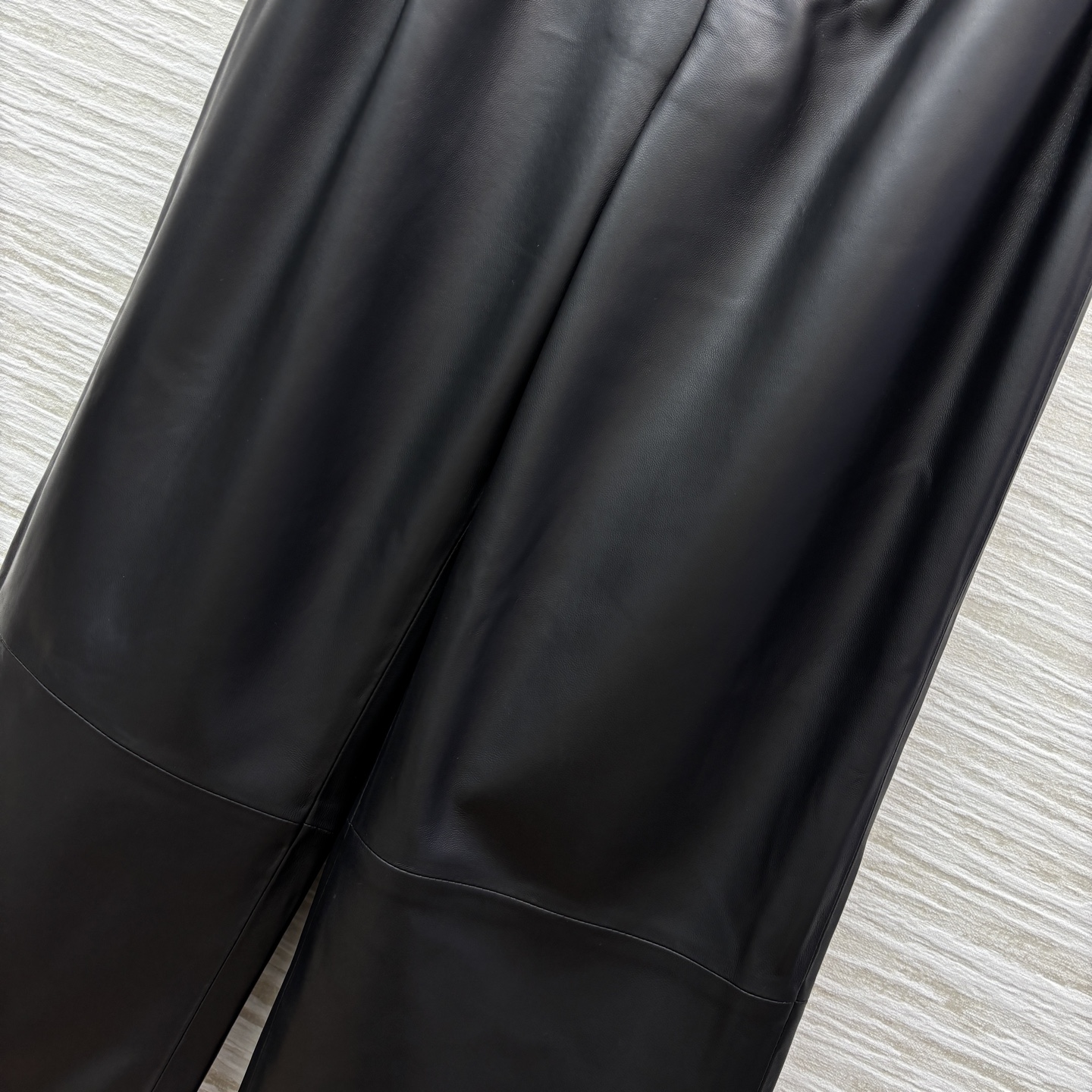 Sch 25秋冬 异形扣装饰羊皮直筒阔腿裤 SMLXL