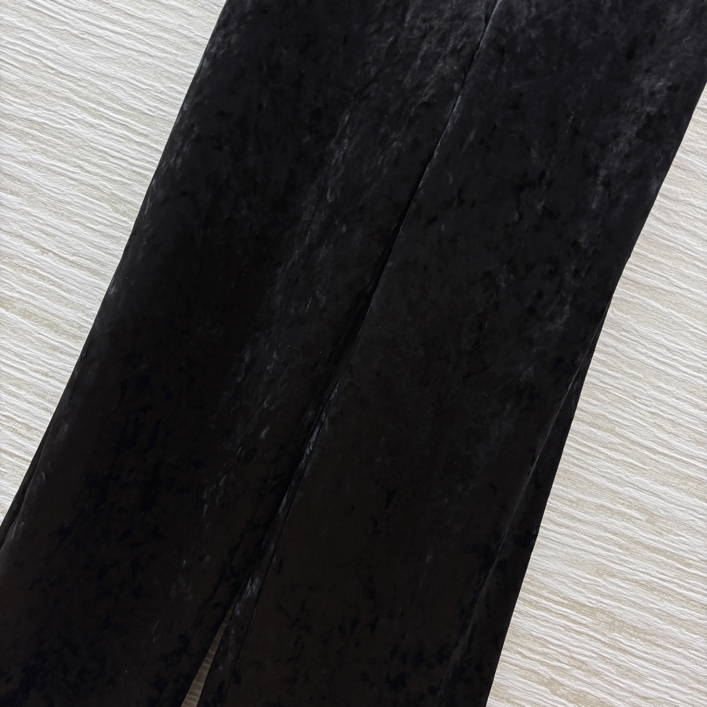 Sch家 25新款金匙装饰直筒裤 随便搭配就很有街拍时髦范 简约大气高级感拉满 两色SML 裤子💰390