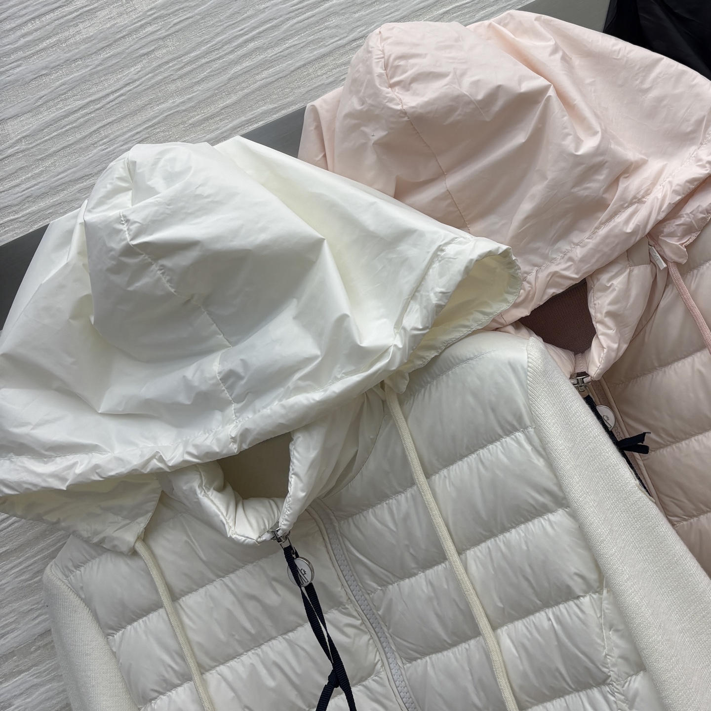 M家 25秋冬新款 拼接针织立领羽绒服 短款版型 上身轻松分割身材 比例显瘦显高绝绝子 小立领长袖拼接针